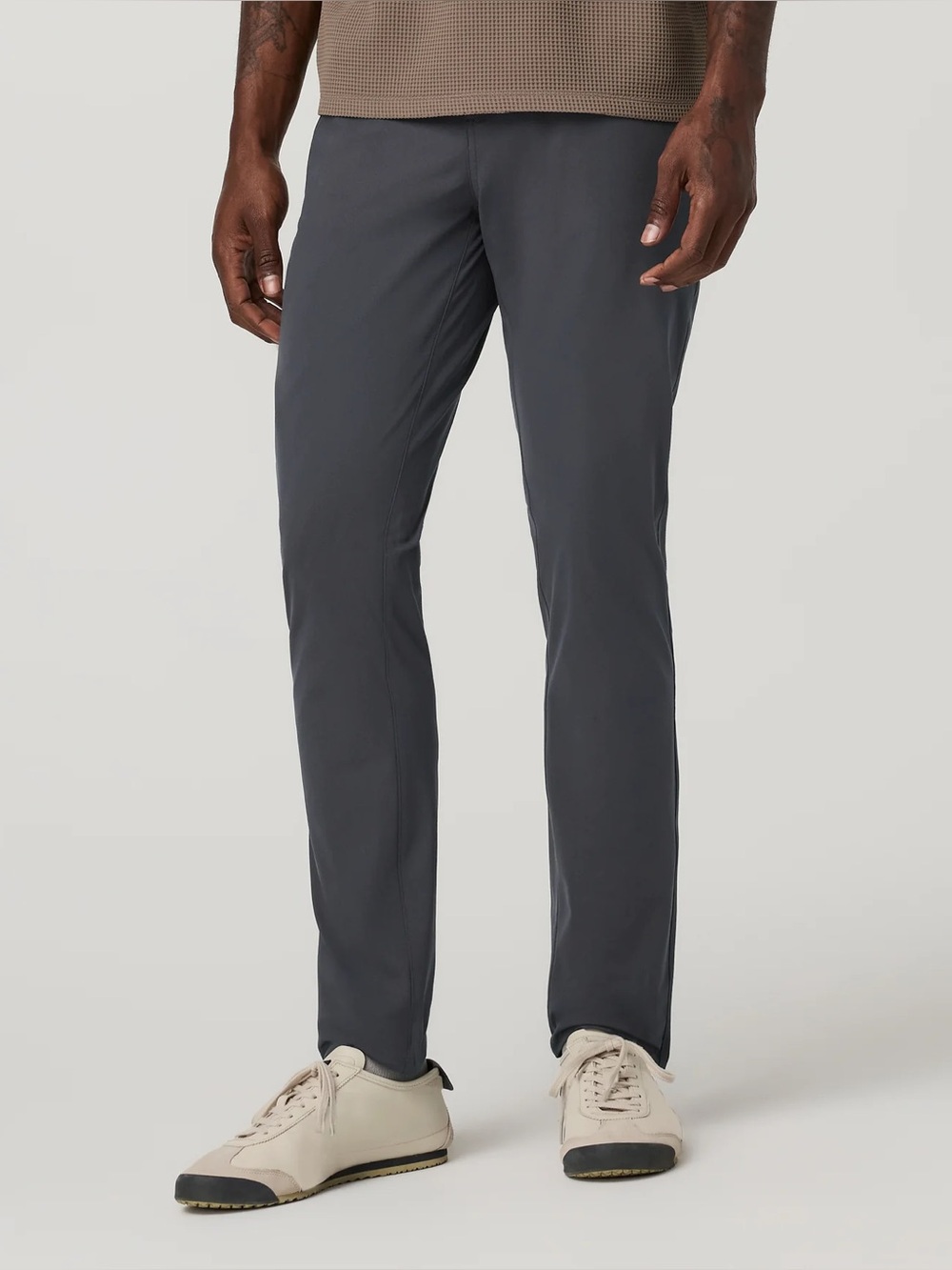 vuori meta pants athletic slim fit 34 charcoal gray stretchy office straight leg